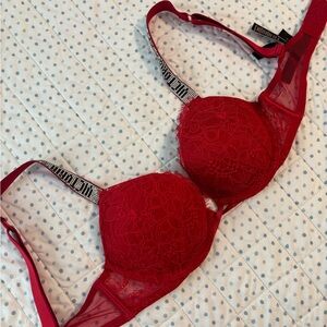 Victoria’s Secret Very Sexy Push Up Shine Strap Bra
